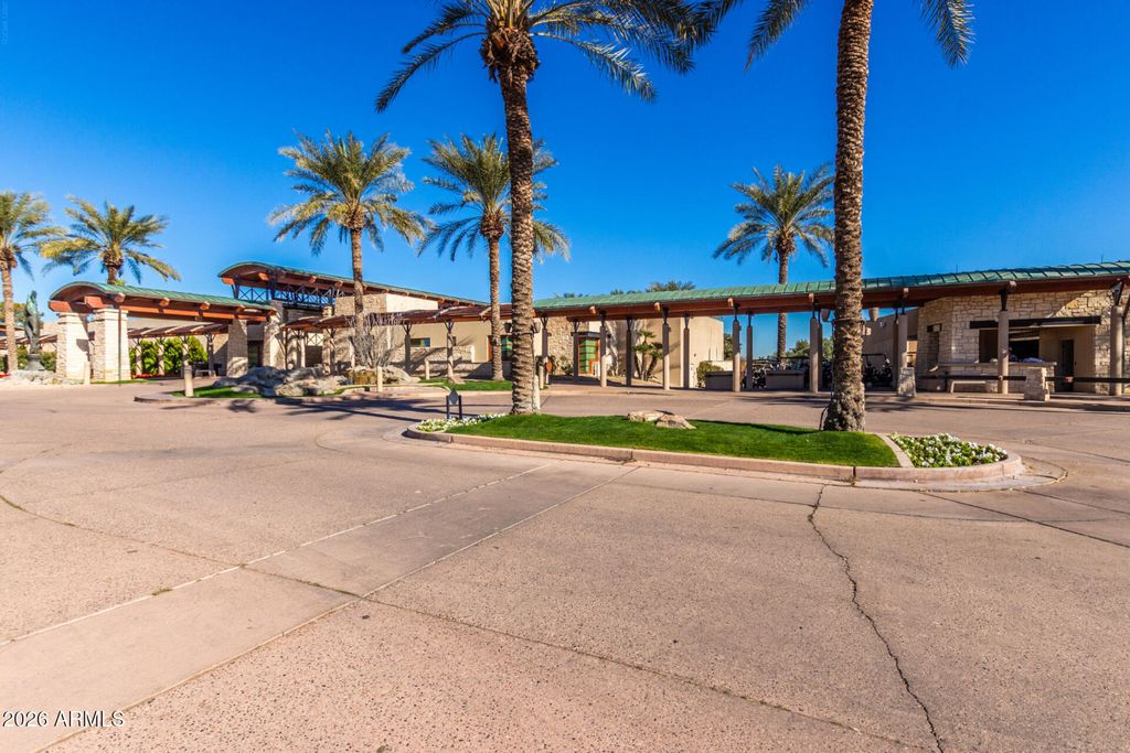 Image 39 of property listing at 2330 W MYRTLE Drive, Chandler, AZ 85248