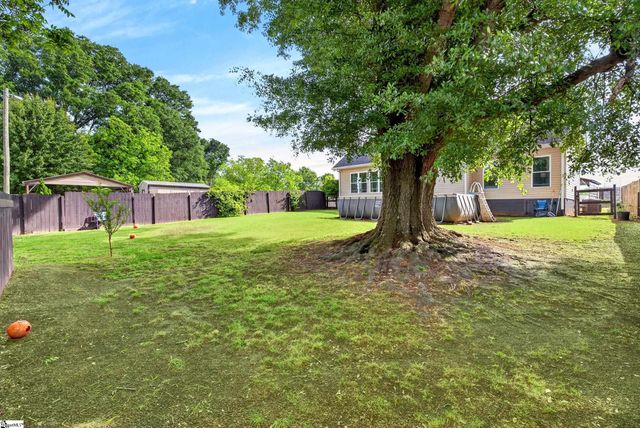 129 Gano Drive, Woodruff, SC 29638