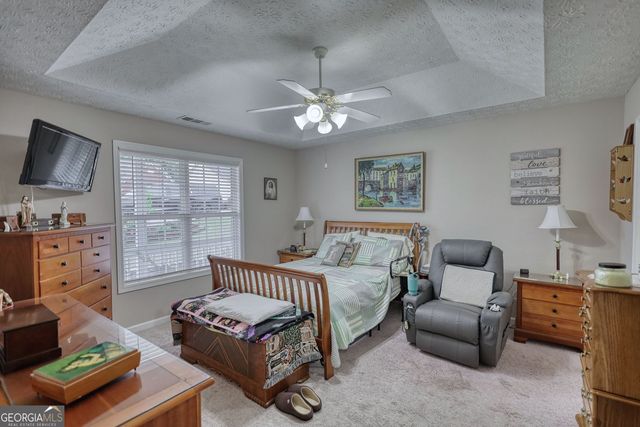 727 Jacoby Drive, Loganville, GA 30052
