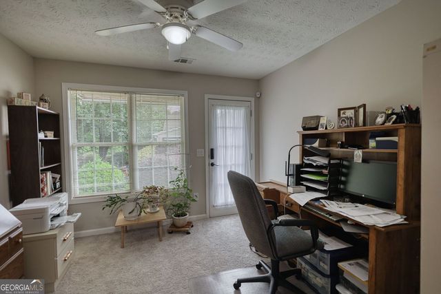 727 Jacoby Drive, Loganville, GA 30052