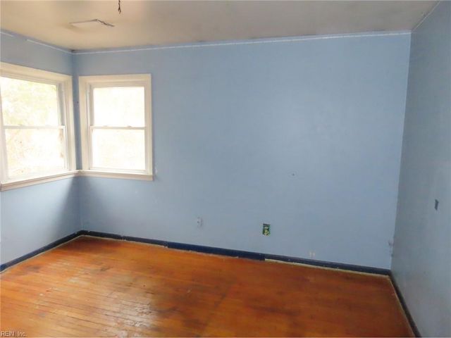 108 Evergreen CIR, Seaford, VA 23696