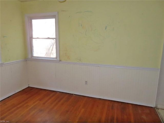 108 Evergreen CIR, Seaford, VA 23696