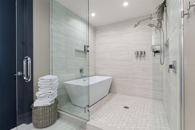 5120 MARINA WAY 16002, Tampa, FL 33611