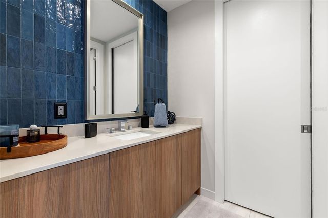 5120 MARINA WAY 16002, Tampa, FL 33611