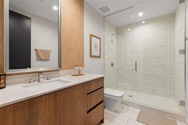 5120 MARINA WAY 16002, Tampa, FL 33611