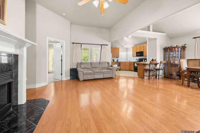 37036 Rivergate Ave, Geismar, LA 70734