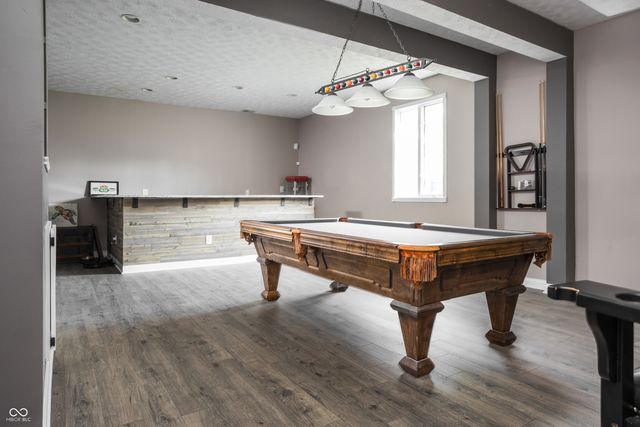 9904 Oak Ridge Drive, Zionsville, IN 46077