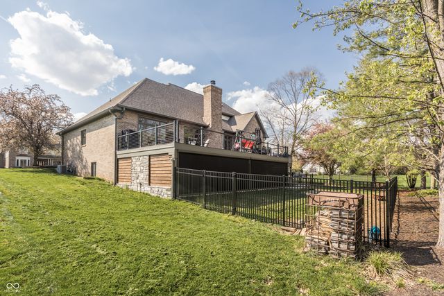 9904 Oak Ridge Drive, Zionsville, IN 46077