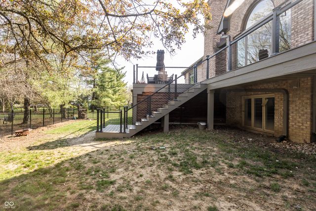 9904 Oak Ridge Drive, Zionsville, IN 46077