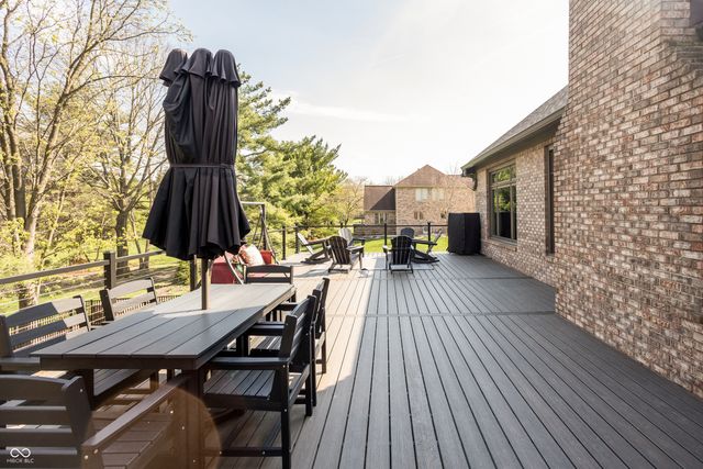 9904 Oak Ridge Drive, Zionsville, IN 46077