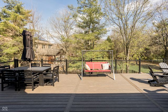 9904 Oak Ridge Drive, Zionsville, IN 46077