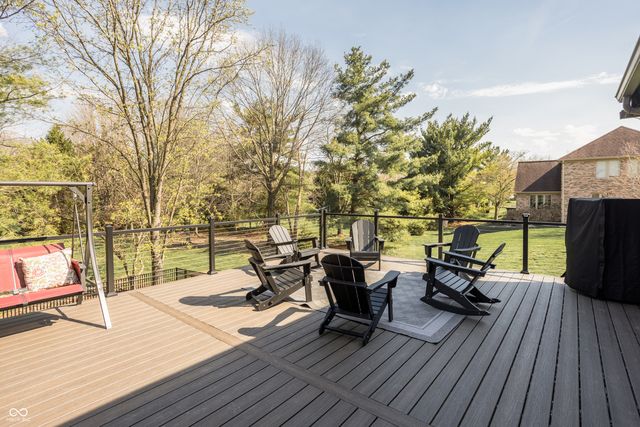 9904 Oak Ridge Drive, Zionsville, IN 46077