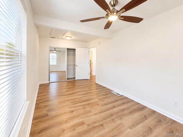 7500 Anna Avenue, Warren, MI 48092