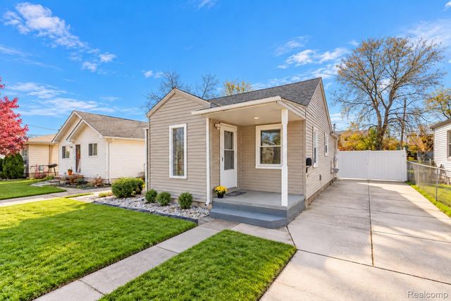 7500 Anna Avenue, Warren, MI 48092