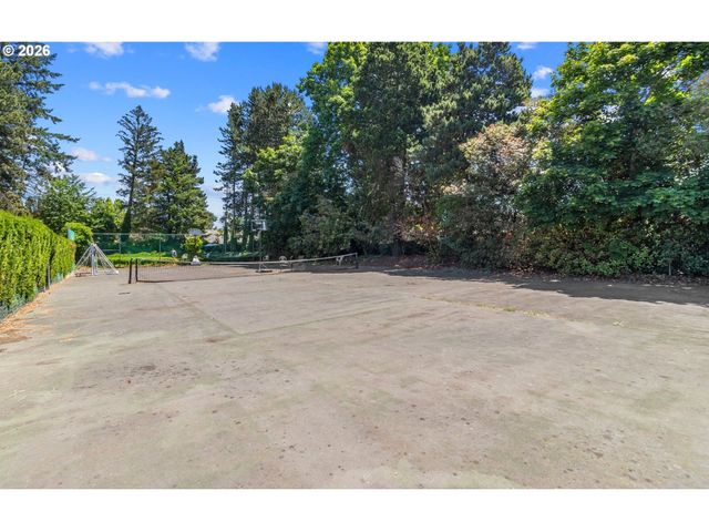 732 Se RENE Ave, Gresham, OR 97080