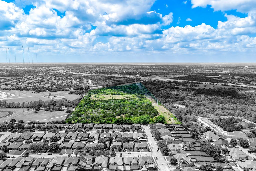 1199 & 1231 E Pleasant Run Road, Cedar Hill, TX 75104