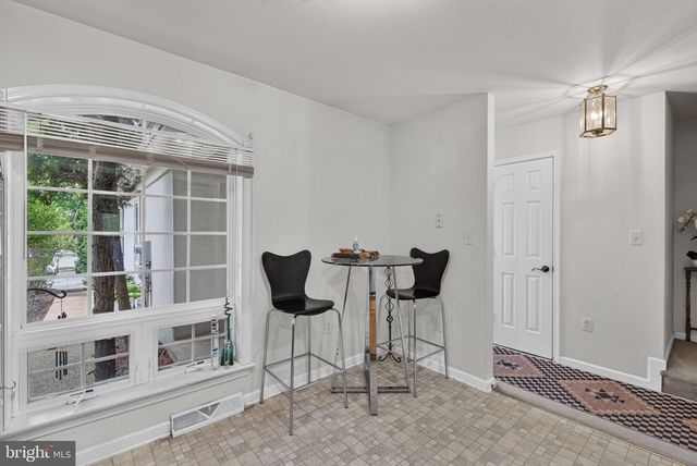 121 CREEKGATE CT, Millersville, PA 17551