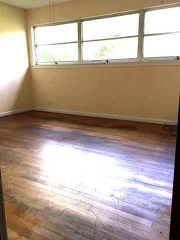 1424 Tennessee Street, Lake Charles, LA 70607