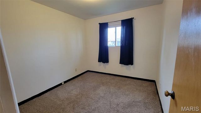 4204 Beauty Lane, St Louis, MO 63134