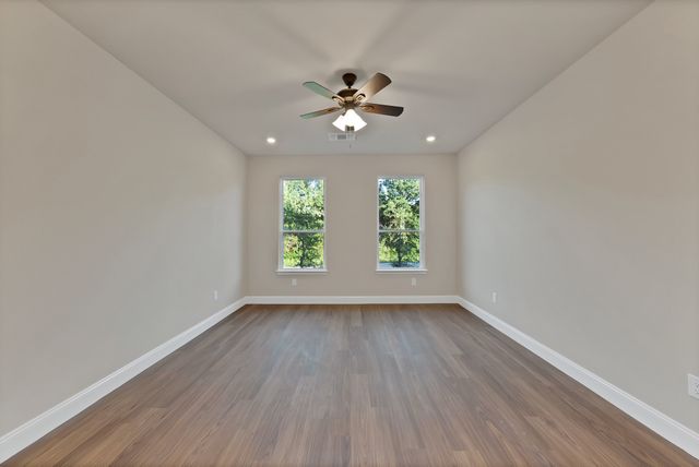 5805 Barkridge Drive, Granbury, TX 76048