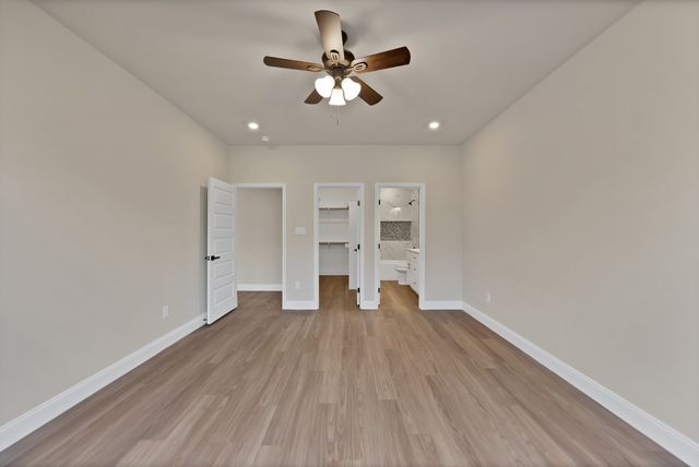 5805 Barkridge Drive, Granbury, TX 76048