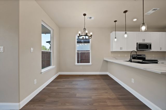5805 Barkridge Drive, Granbury, TX 76048