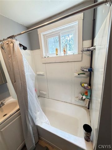 204 Saint Marks Avenue, Syracuse, NY 13204
