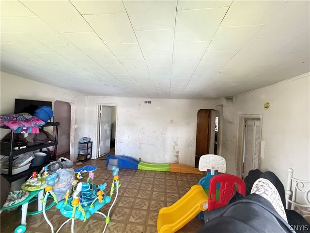 204 Saint Marks Avenue, Syracuse, NY 13204