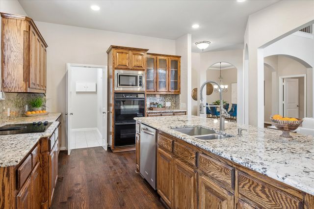 15790 Stonebridge Drive, Frisco, TX 75035