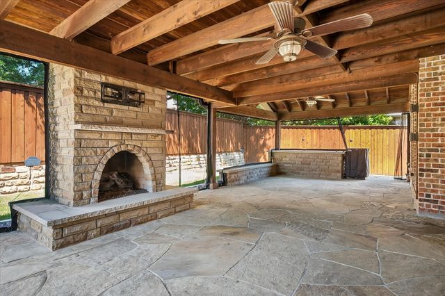 15790 Stonebridge Drive, Frisco, TX 75035