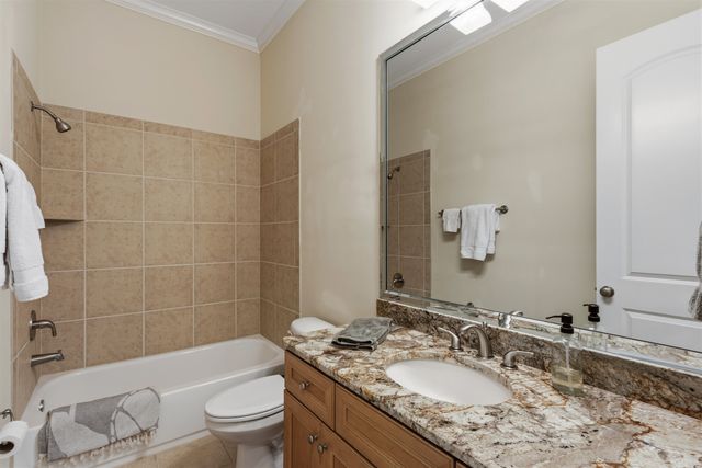 1881 RIVERDALE RD, Germantown, TN 38138