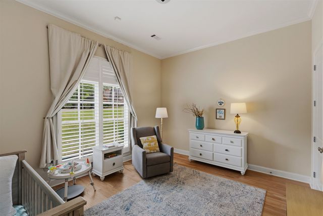 1881 RIVERDALE RD, Germantown, TN 38138