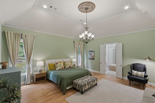 1881 RIVERDALE RD, Germantown, TN 38138