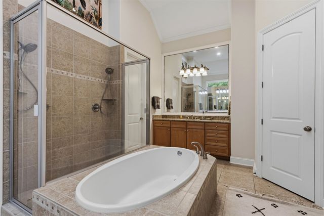 1881 RIVERDALE RD, Germantown, TN 38138