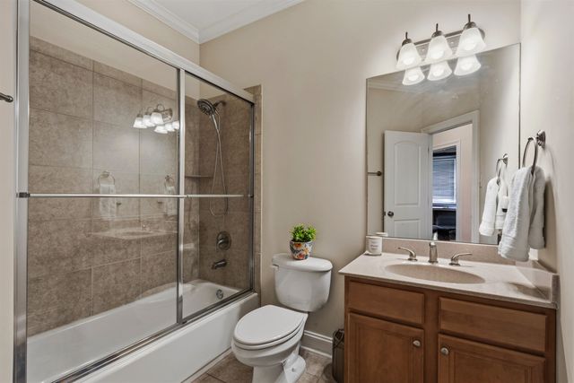 1881 RIVERDALE RD, Germantown, TN 38138