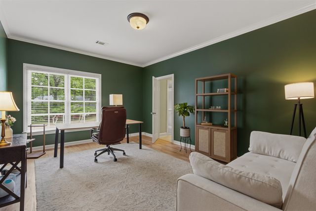 1881 RIVERDALE RD, Germantown, TN 38138