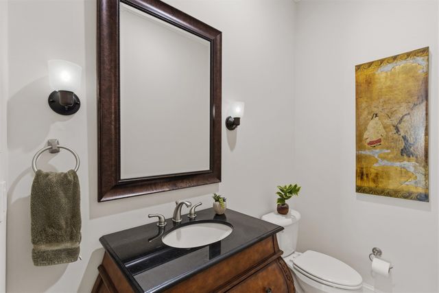 1881 RIVERDALE RD, Germantown, TN 38138