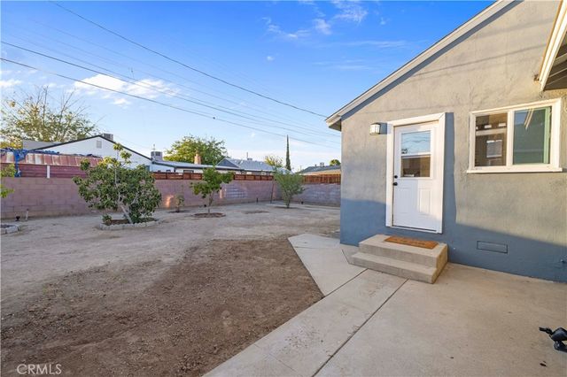 38609 Ladelle Avenue, Palmdale, CA 93550