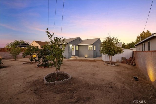 38609 Ladelle Avenue, Palmdale, CA 93550