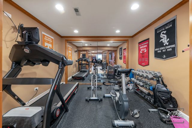 992 Belaire Court, Naperville, IL 60563