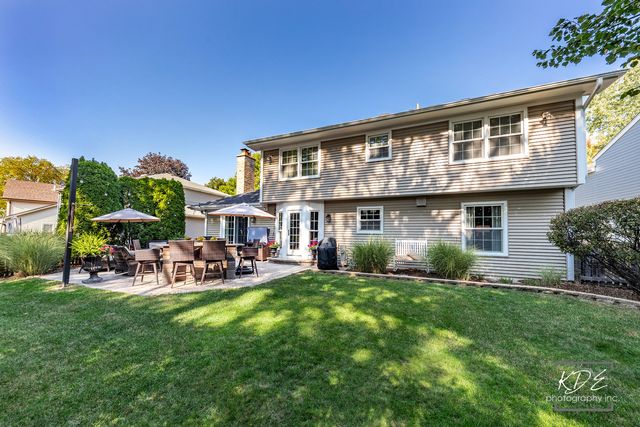 992 Belaire Court, Naperville, IL 60563