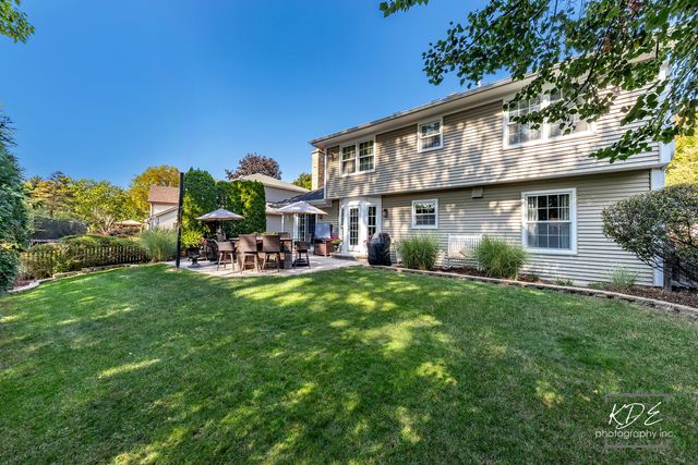 992 Belaire Court, Naperville, IL 60563