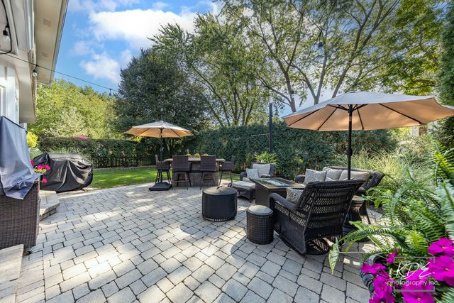 992 Belaire Court, Naperville, IL 60563