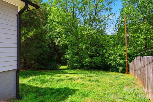 546 Baltimore Drive, Cramerton, NC 28032