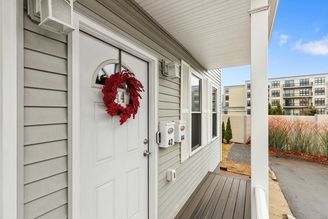 44 Henderson Street 44, Somerville, MA 02145