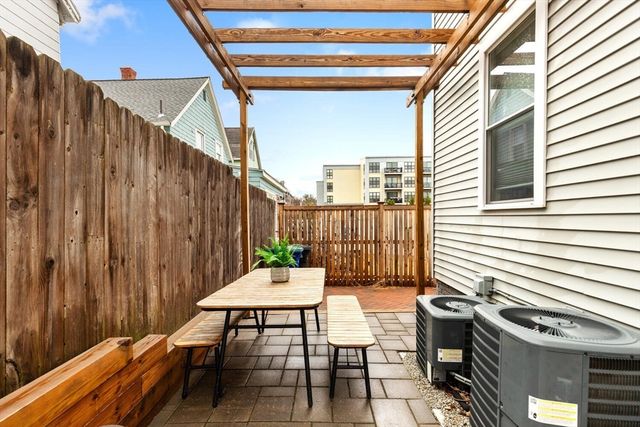 44 Henderson Street 44, Somerville, MA 02145