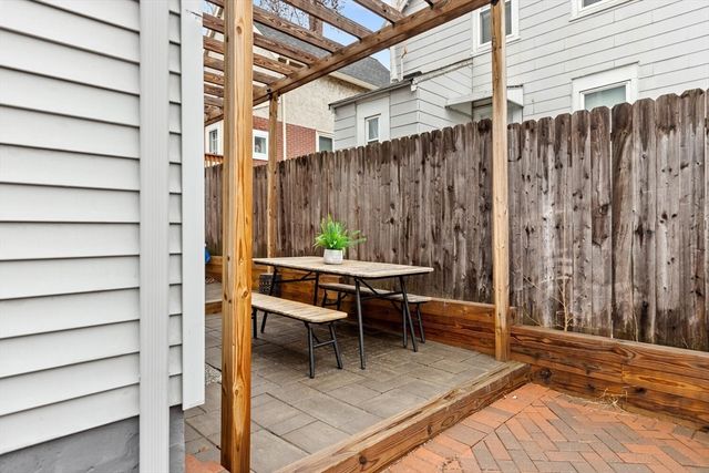 44 Henderson Street 44, Somerville, MA 02145