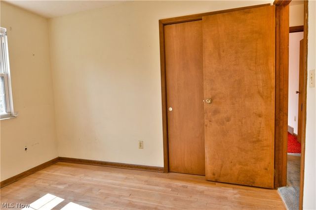 8391 Squires Lane NE, Warren, OH 44484