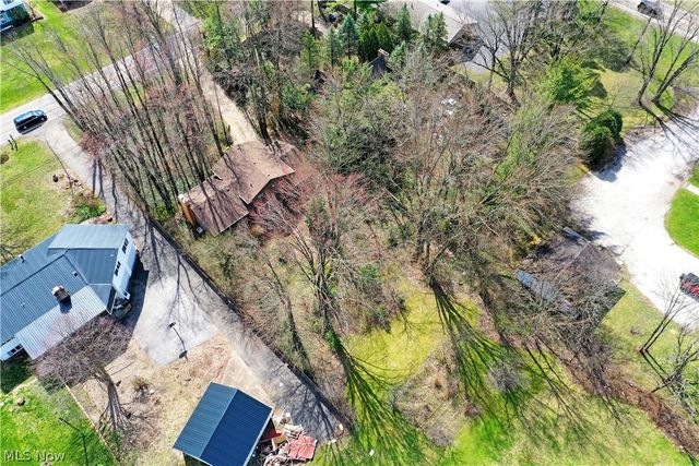 8391 Squires Lane NE, Warren, OH 44484