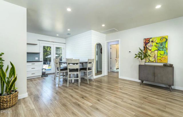 8339 Owens Street, Sunland, CA 91040